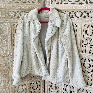 Show Me Your Mumu Fleece Snow Leopard Coat